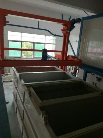 半自動陽極氧化設備，氧化生產線